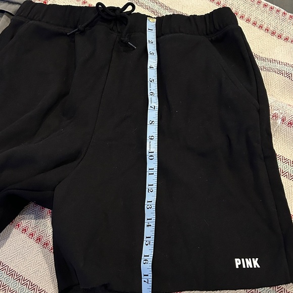NWT Victoria’s Secret/Pink fleece shorts. - Picture 7 of 7